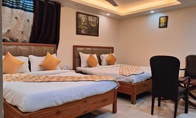 Mahipalpur Extension Hotel | Hotel Mahal