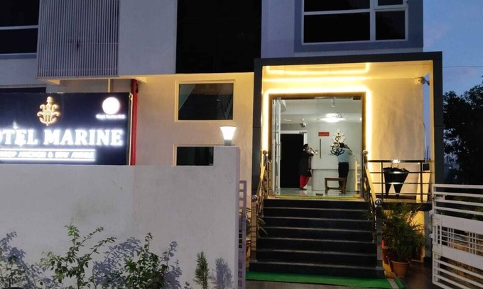 Varanasi Hotel | Hotel Marine