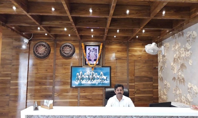 Vadodara Hotel | Hotel Maryland by Sky Stays