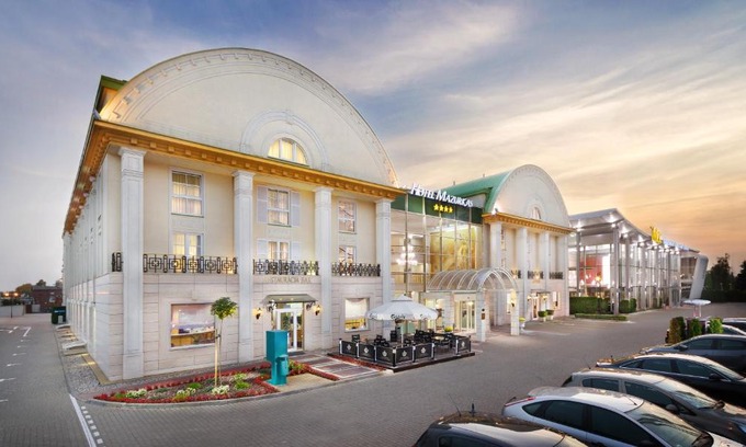 Ozarow Mazowiecki Hotel | Hotel Mazurkas