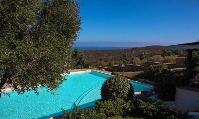 Cannigione Hotel | Hotel Micalosu