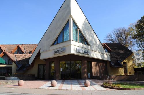 Lipany Hotel | Hotel Mladosť