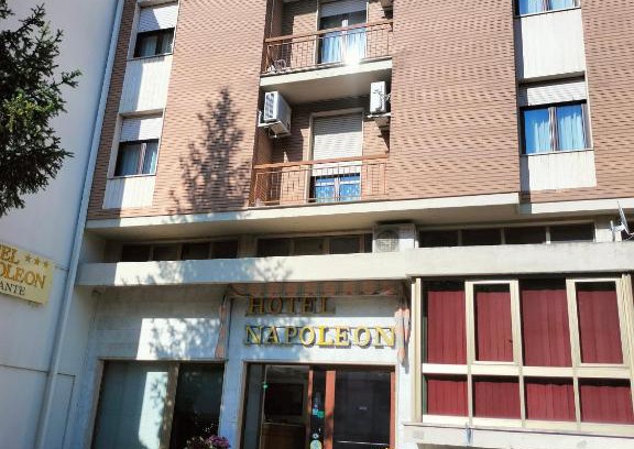 Pontremoli Hotel | Hotel Napoleon