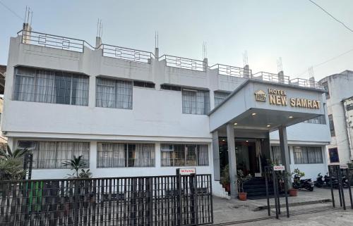 Daulatabad Hotel | Hotel New Samrat