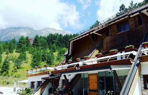 Assergi Hotel | Hotel Nido dell'Aquila