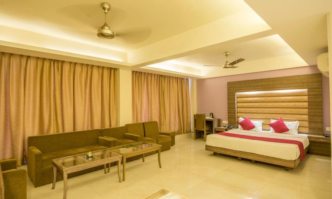 Maharana Pratap Nagar Hotel | Hotel Nisarga