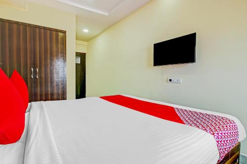 Kompally Hotel | Hotel O Adhin Residency