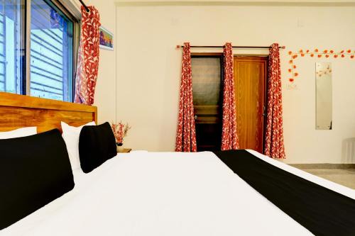 Bhubaneshwar Hotel | Hotel O Anvi Premium Guest House