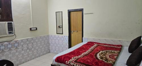 Gyanpur Hotel | Hotel O Diamond and marriage lawn