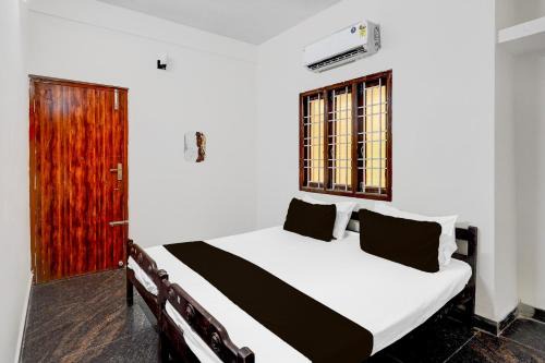 Chennai Hotel | Hotel O Eswar Residency Avadi