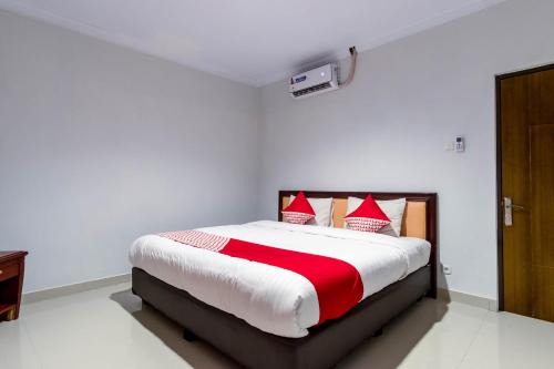 Medan Hotel | Hotel O Helvetia Residence