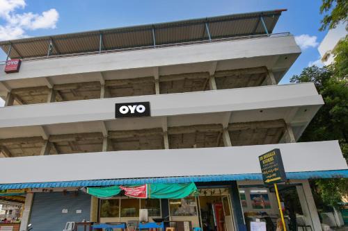 Warangal Hotel | Hotel O Hills Land