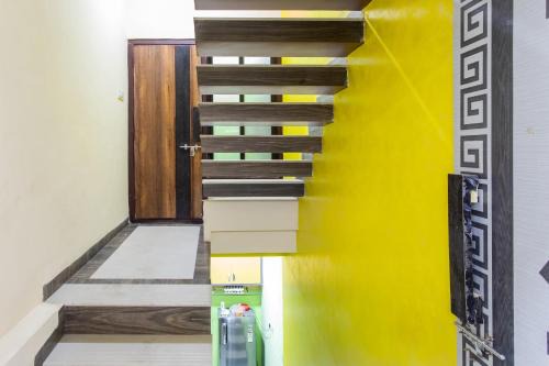 Indore Hotel | Hotel O Home Stay