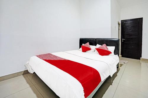 Palembang Hotel | Hotel O Kambang Iwak Area Near Kambang Iwak Park Formerly Kerangga