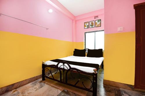 Thakurpukur Hotel | Hotel O Mamoni Guest House