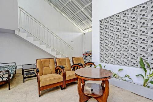 Banyuwangi Hotel | Hotel O Niza Guesthouse Syariah