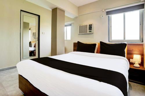 Juhu Hotel | Hotel O Siba Inn