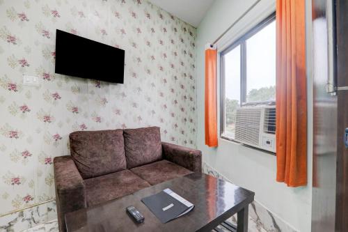 Faizabad Hotel | Hotel O Siya Ji Palace Guest House And Restaurant