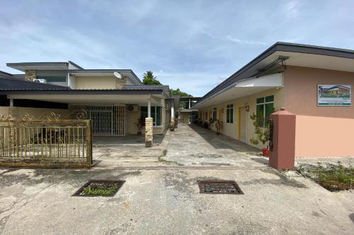 Keningau House | Hotel O Taman Kota Homestay