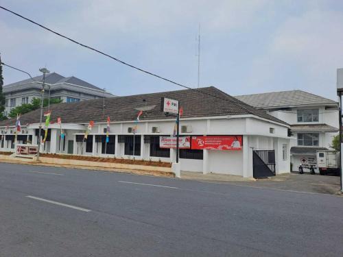 Bandar Lampung Hotel | Hotel O Teluk Betung Near Bank Indonesia Formerly Wisma Pmi