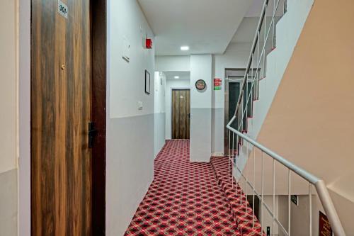 Pitampura Hotel | Hotel O The Kings