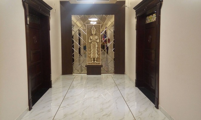Patan Hotel | Hotel Options Lawns