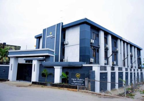 Ejigbo House | Hotel Padelia International Airport Road Lagos