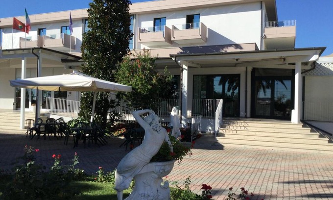 Scerne Hotel | Hotel Parco degli Ulivi
