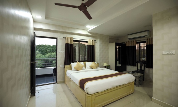 Nagpur Hotel | Hotel Park Gardenia