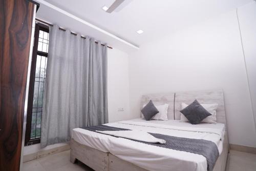 Aerocity Hotel | Hotel Peninsula by Urban
