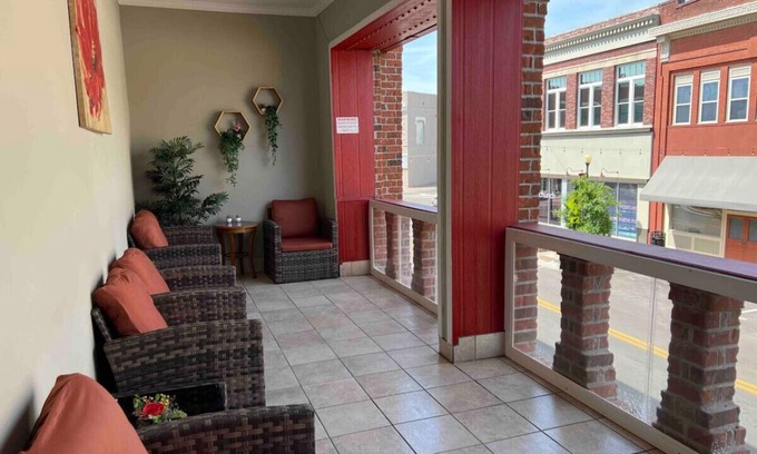 Laurel House | Hotel Pinehurst- Arabian Suite 104