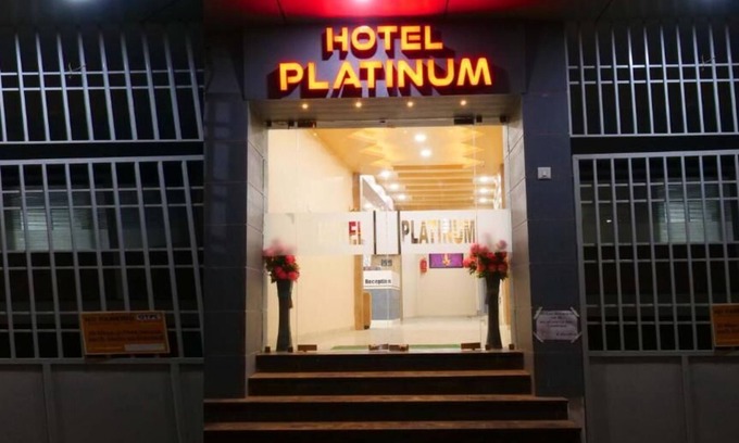 Veraval Hotel | Hotel Platinum