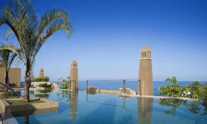 Playa de la Calera Hotel | Hotel Playa Calera