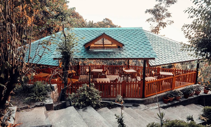 Khanyara Hotel | Hotel Pong View