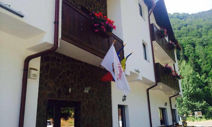 Tau Bistra Hotel | Hotel Popasul Regelui Transalpina