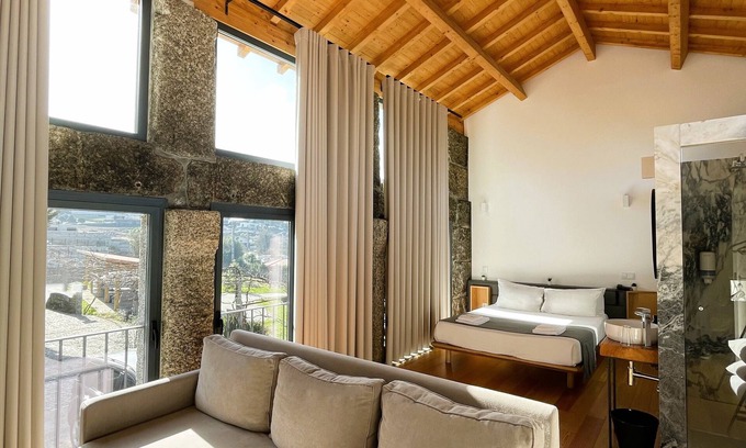 Guimaraes Hotel | Hotel Quinta da Tulha By VimaHotels