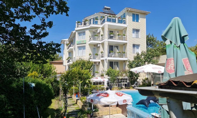 Obrochishte Hotel | Hotel Rai
