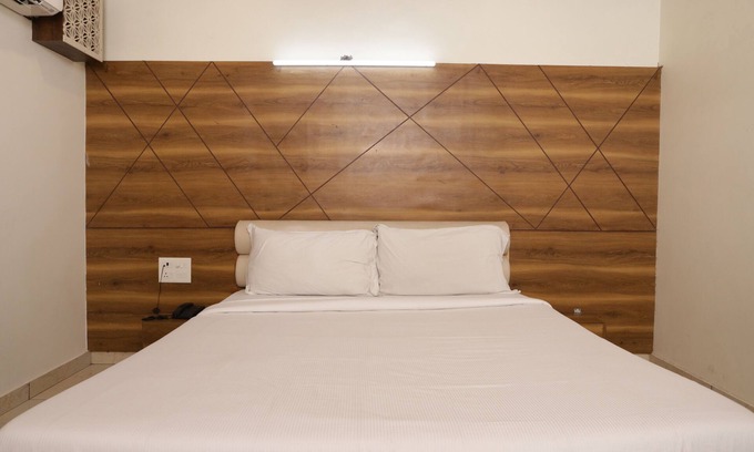 Hisar Hotel | Hotel Razia Inn