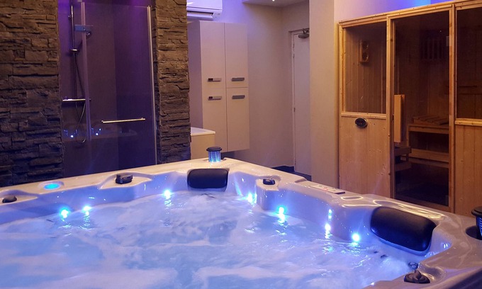 Loriol-sur-Drome Hotel | Hotel-Restaurant Les Oliviers