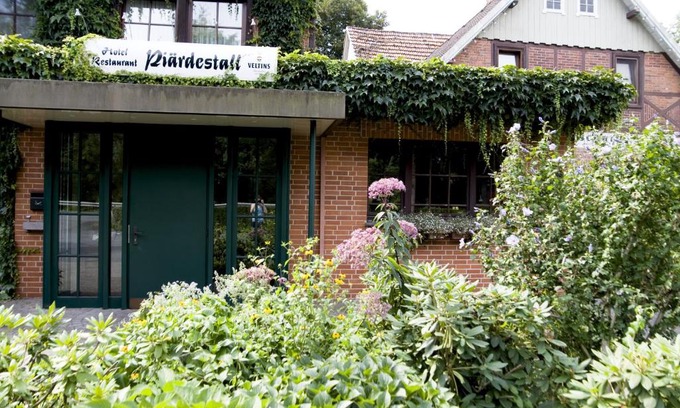 Hoevelriege Hotel | Hotel Restaurant Piärdestall Hövelhof