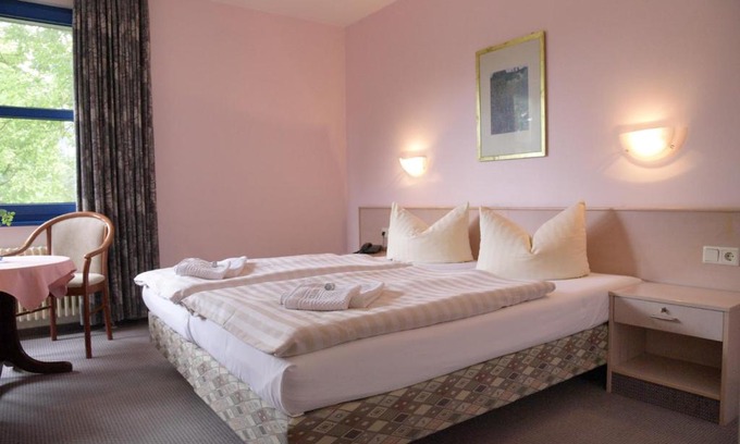 Tiefensee Hotel | HOTEL-RESTAURANT-SPITZKRUG