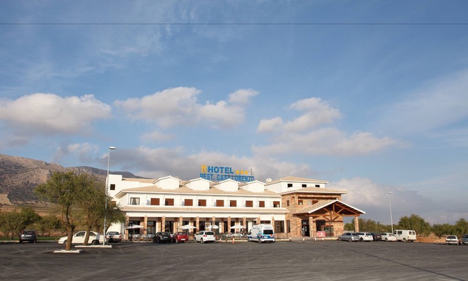 Chirivel Hotel | Hotel Restaurante Lorenzo