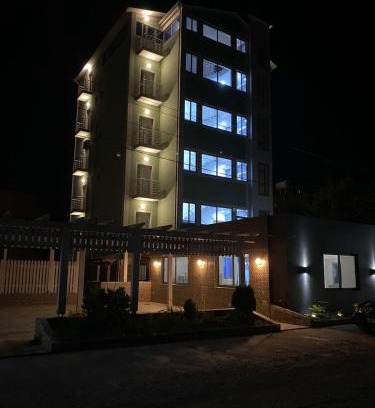 Rade Hotel | Hotel Restorant Pizzeri Anxhelo