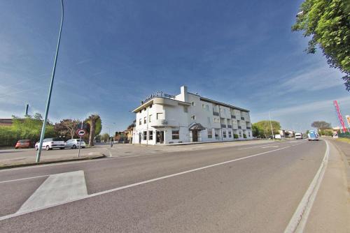 Caldiero Hotel | Hotel Ristorante Brusco