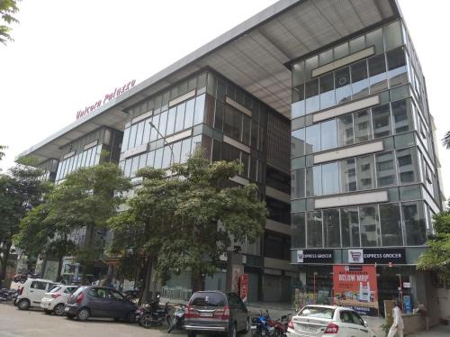 Surat Hotel | Hotel Ritz Vesu - Hotels in Vesu, Surat