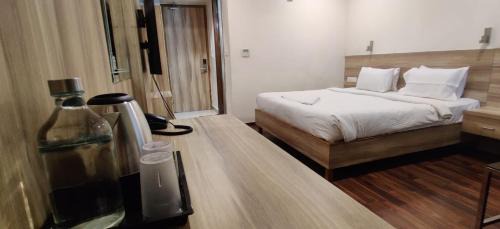 Vijayawada Hotel | Hotel RN Grand