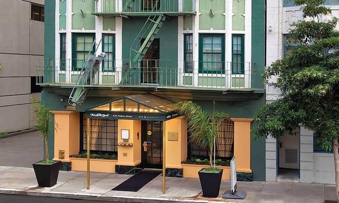 Fillmore District Condo | Hotel Room Performing Arts Venues Theater Lover!