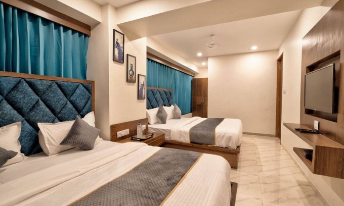 Ahmedabad Hotel | Hotel Royal 24
