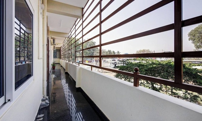 Bidadi Hotel | Hotel Royal Garuda Palace