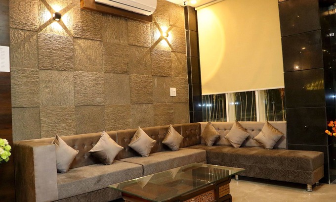 Kota Hotel | Hotel Royal Park